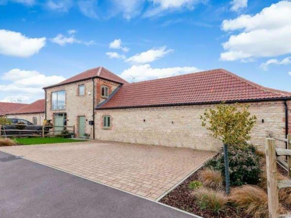 Lettings image 3, view larger